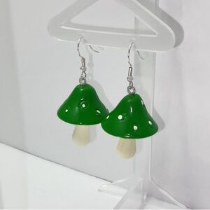 NEW Green & White Mushrooms Earrings 🍄